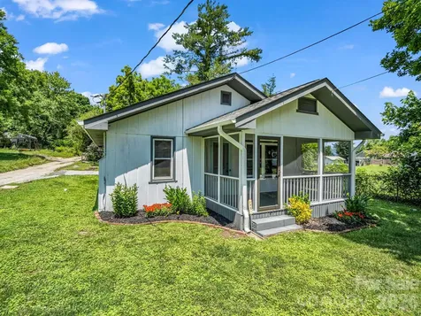112 Resort Street Hendersonville NC 28792