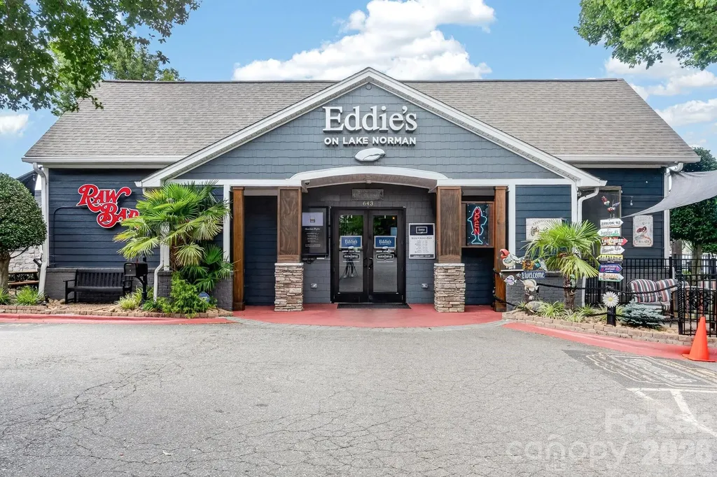 637 Williamson Road Mooresville NC 28117