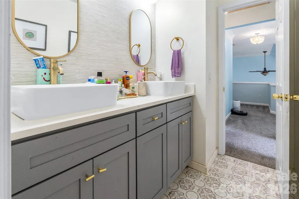 4131 Beauvista Drive Charlotte NC 28269