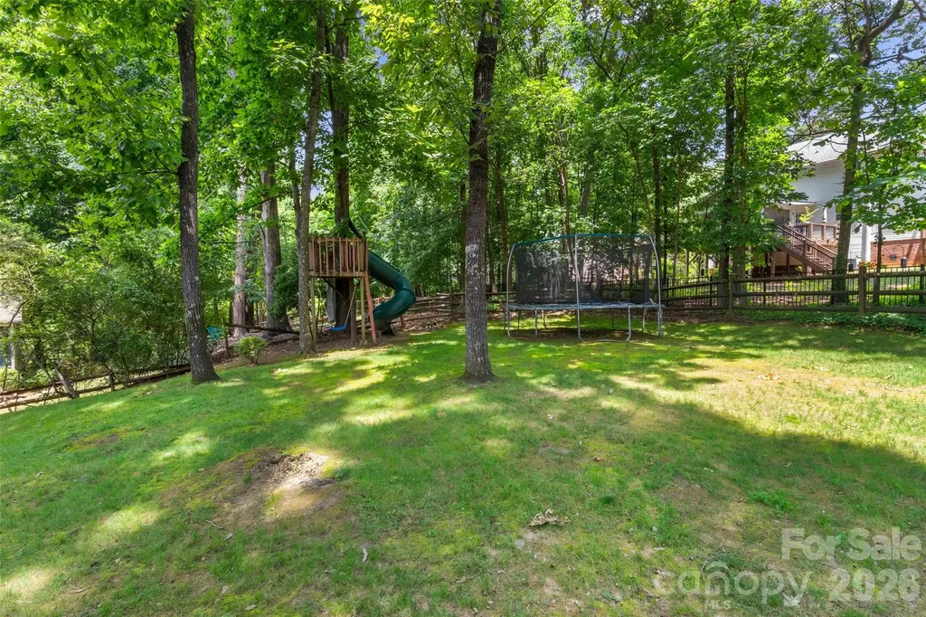 4131 Beauvista Drive Charlotte NC 28269