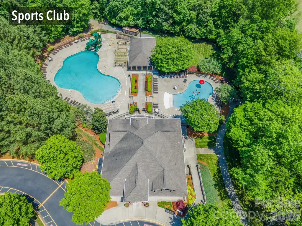 4131 Beauvista Drive Charlotte NC 28269
