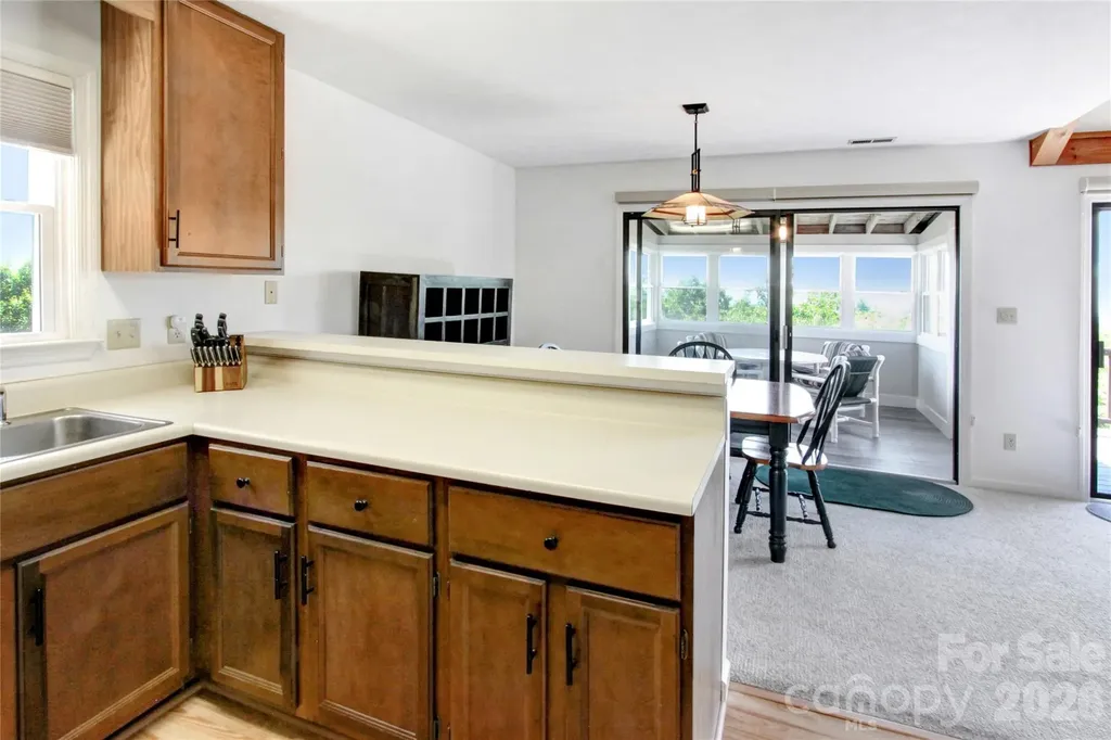 105 Toxaway Views Drive Lake Toxaway NC 28747