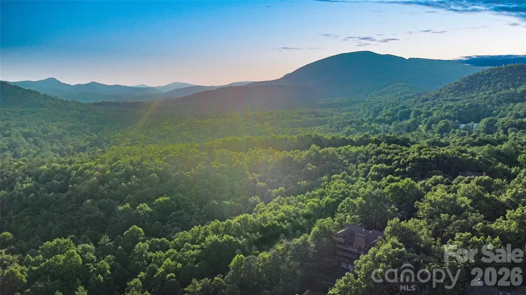 105 Toxaway Views Drive Lake Toxaway NC 28747