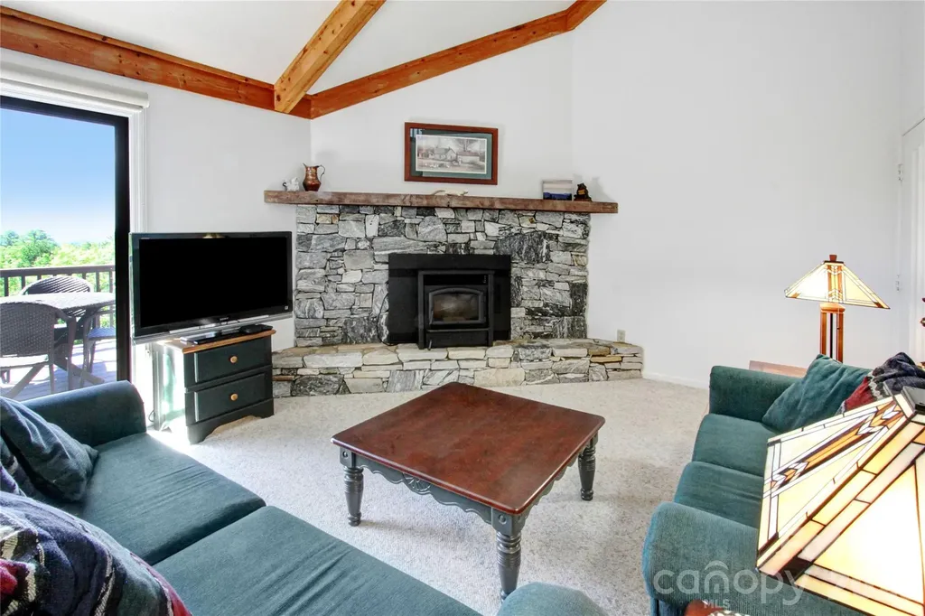 105 Toxaway Views Drive Lake Toxaway NC 28747