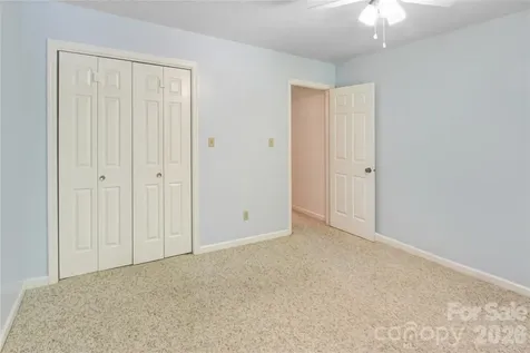 105 Toxaway Views Drive Lake Toxaway NC 28747