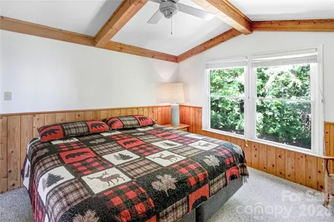 105 Toxaway Views Drive Lake Toxaway NC 28747