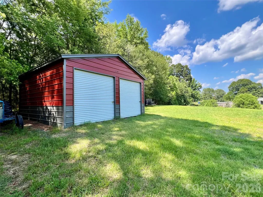 510 Lillys Bridge Road Mount Gilead NC 27306