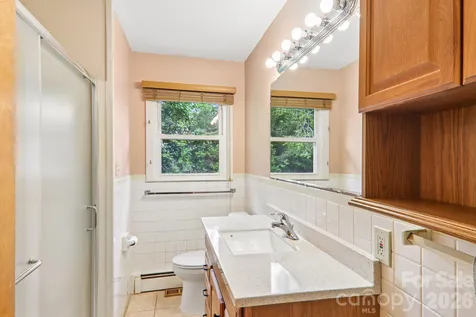 3157 Florida Drive Hendersonville NC 28792