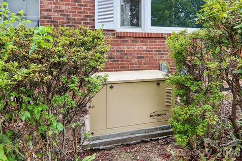 3157 Florida Drive Hendersonville NC 28792