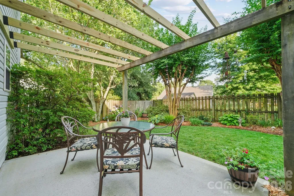 15926 Bubbling Branch Lane Charlotte NC 28273