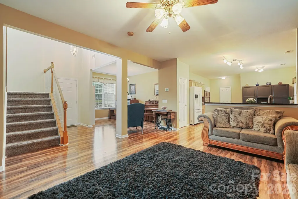15926 Bubbling Branch Lane Charlotte NC 28273