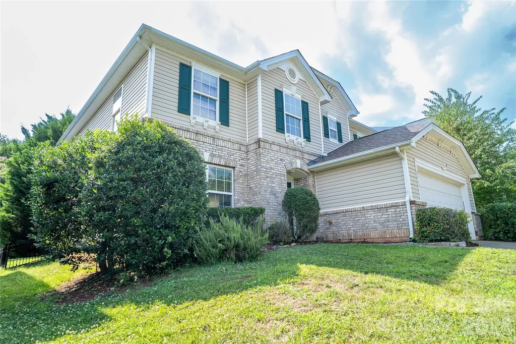 9411 Seamill Road Charlotte NC 28278