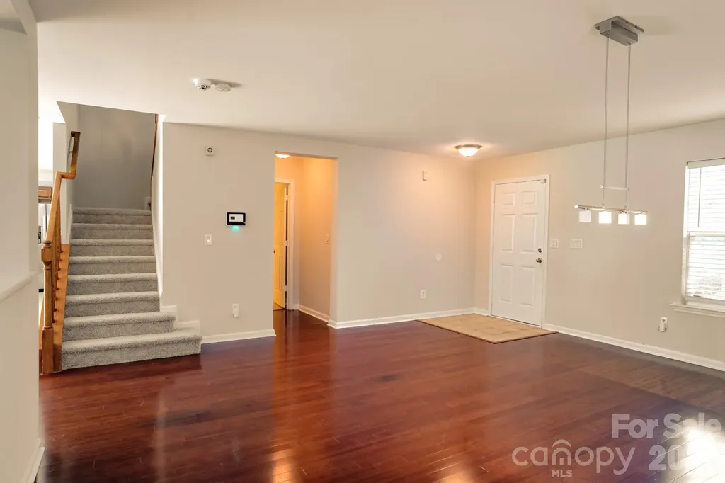 9411 Seamill Road Charlotte NC 28278