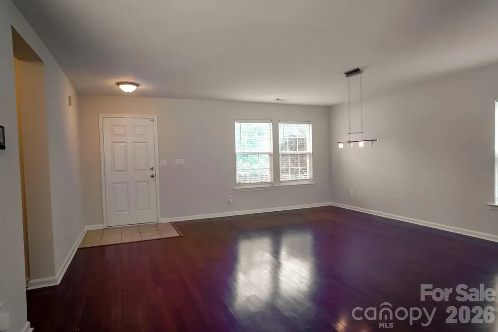 9411 Seamill Road Charlotte NC 28278