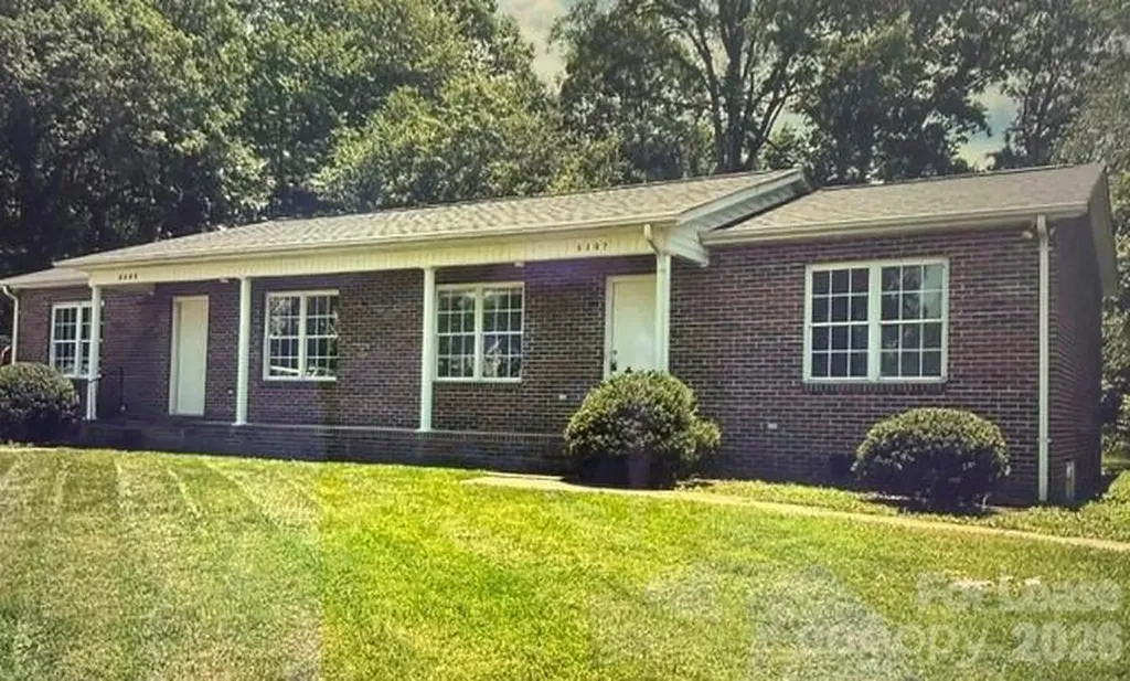 5107 Harris Farm Road Hickory NC 28602