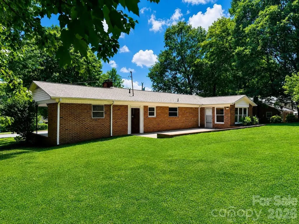 706 Hedrick Drive Statesville NC 28677