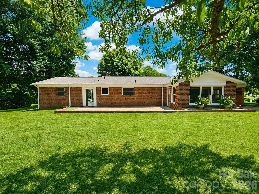 706 Hedrick Drive Statesville NC 28677