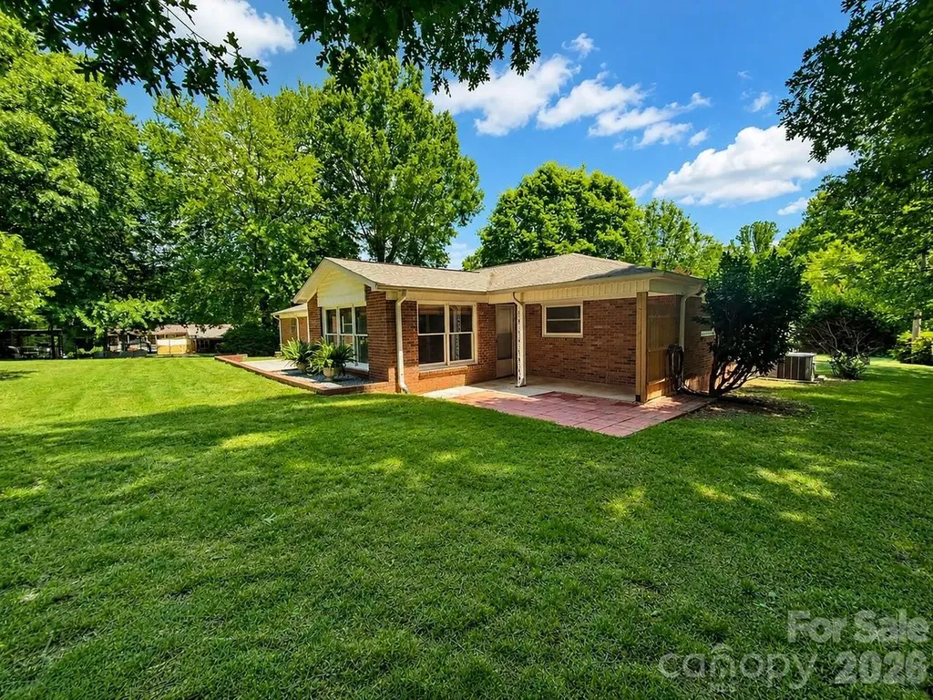 706 Hedrick Drive Statesville NC 28677