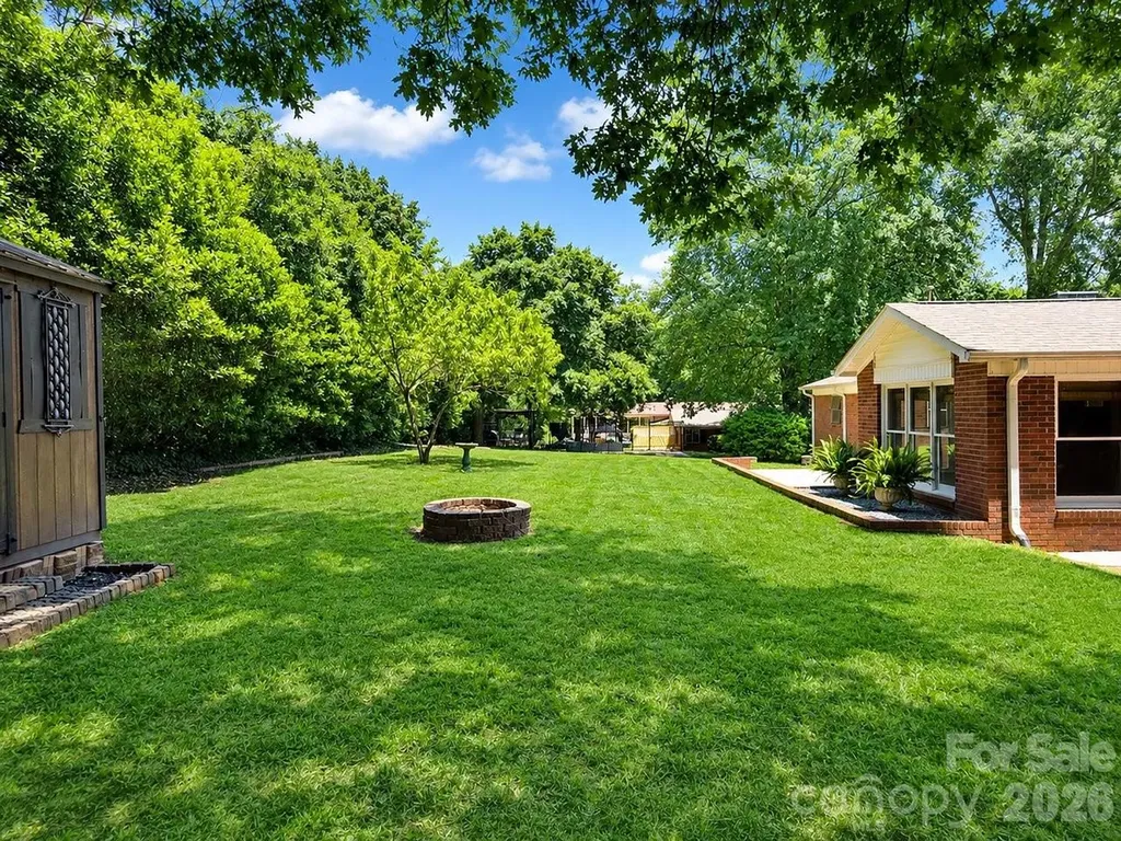 706 Hedrick Drive Statesville NC 28677
