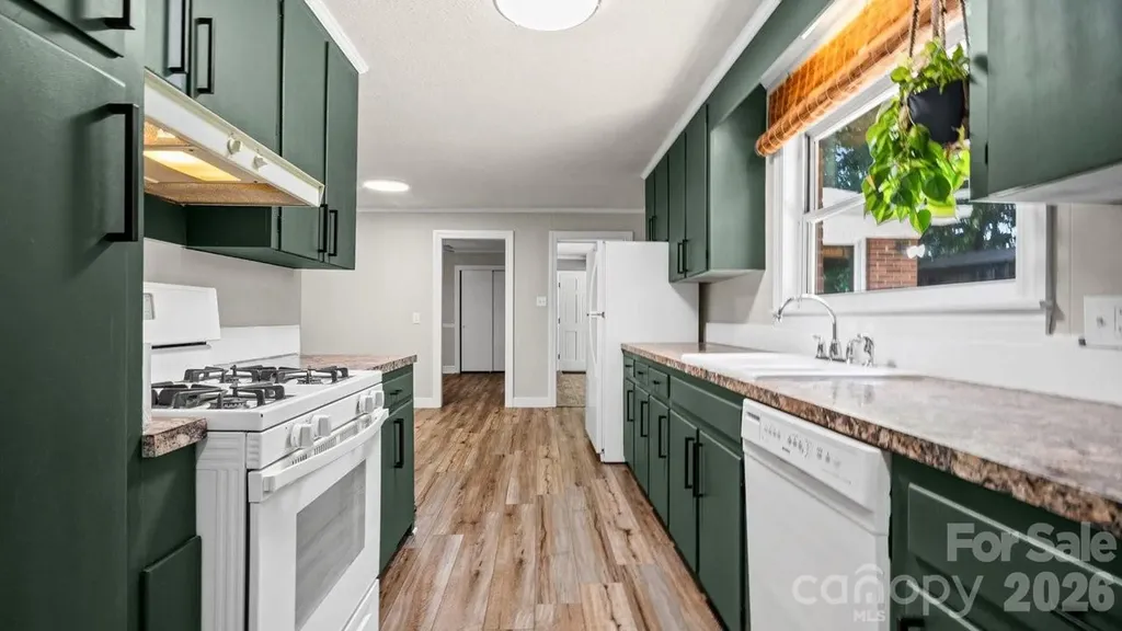 706 Hedrick Drive Statesville NC 28677