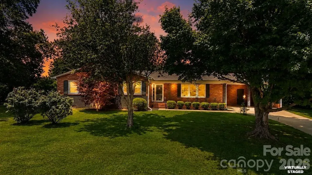 706 Hedrick Drive Statesville NC 28677