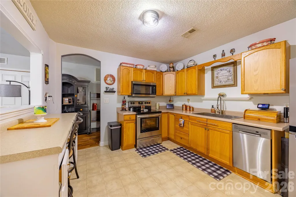173 Ruthaven Drive Bessemer City NC 28016