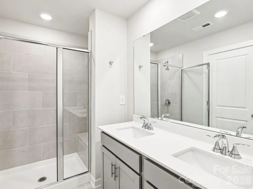 9020 Foggy Brook Loop Charlotte NC 28216