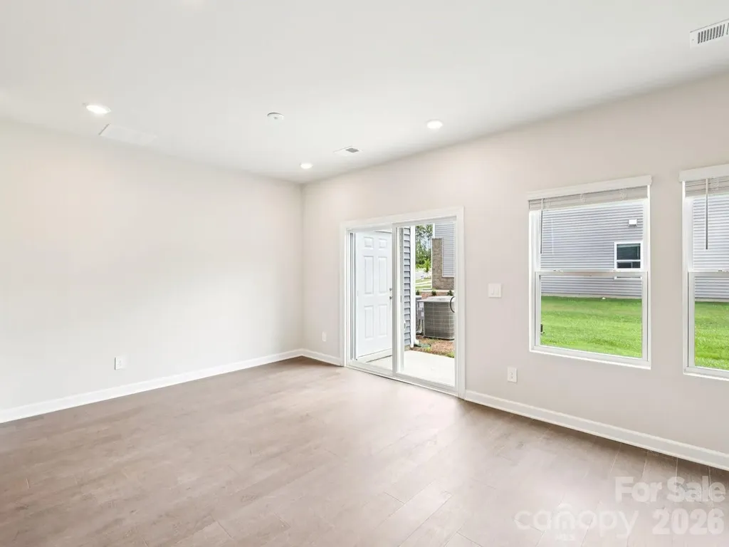 9020 Foggy Brook Loop Charlotte NC 28216