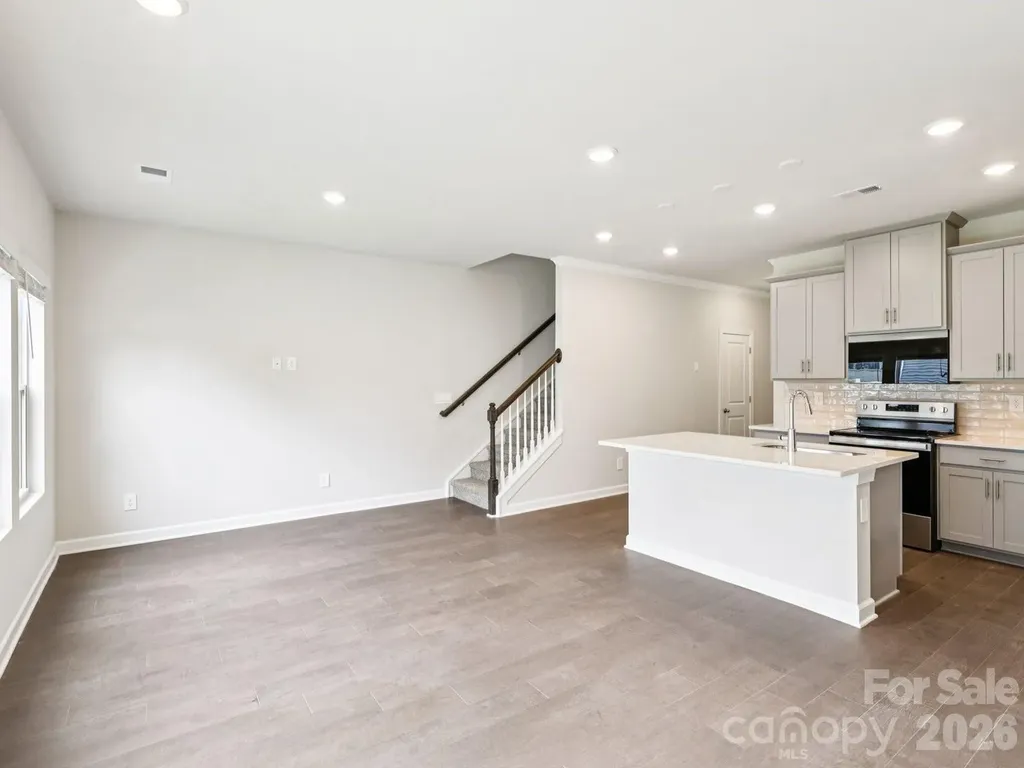9020 Foggy Brook Loop Charlotte NC 28216