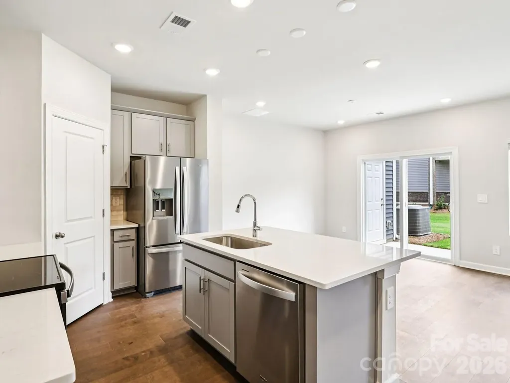 9020 Foggy Brook Loop Charlotte NC 28216
