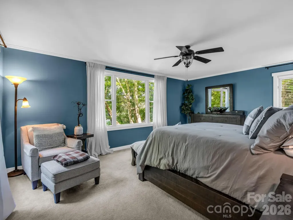 242 Wahuhu Court Brevard NC 28712