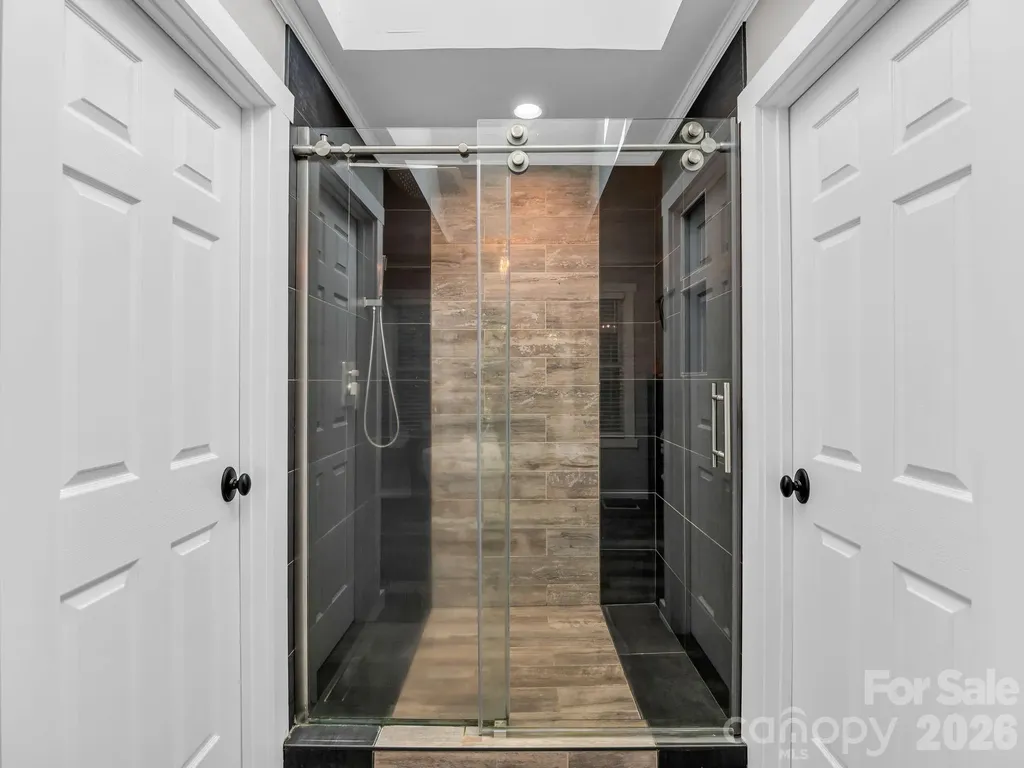242 Wahuhu Court Brevard NC 28712