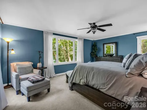242 Wahuhu Court Brevard NC 28712