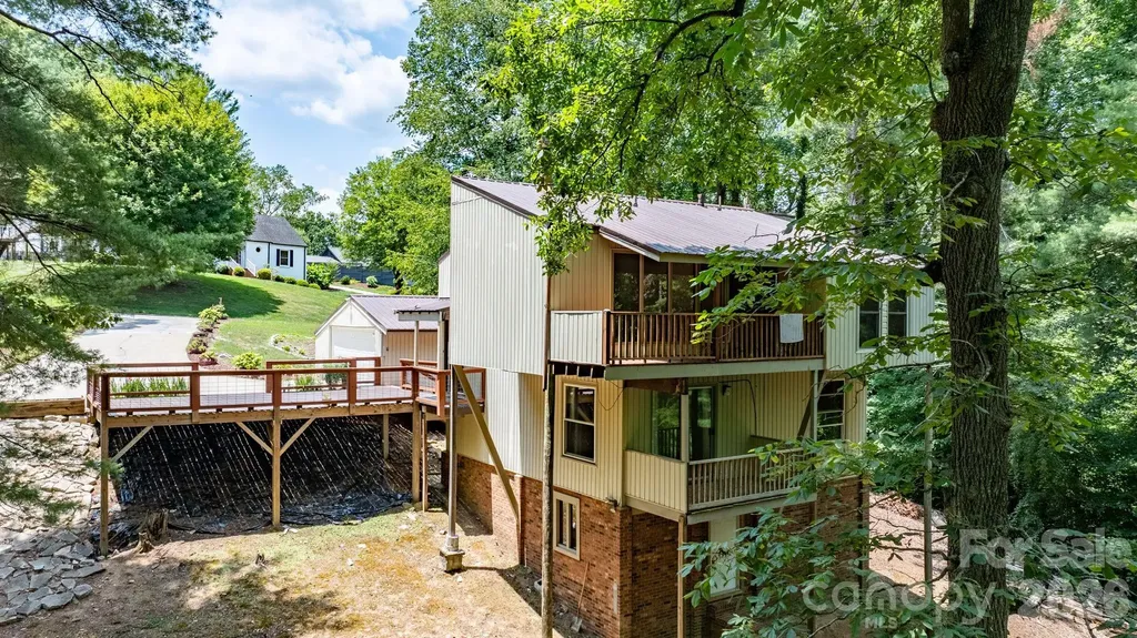 828 Manchester Street SW Lenoir NC 28645