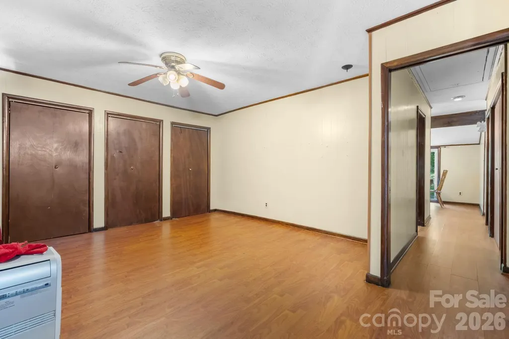 828 Manchester Street SW Lenoir NC 28645