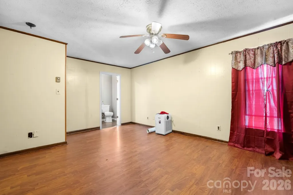 828 Manchester Street SW Lenoir NC 28645