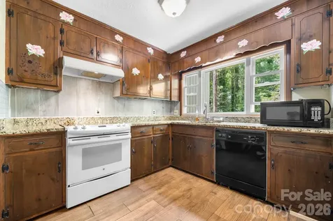 828 Manchester Street SW Lenoir NC 28645