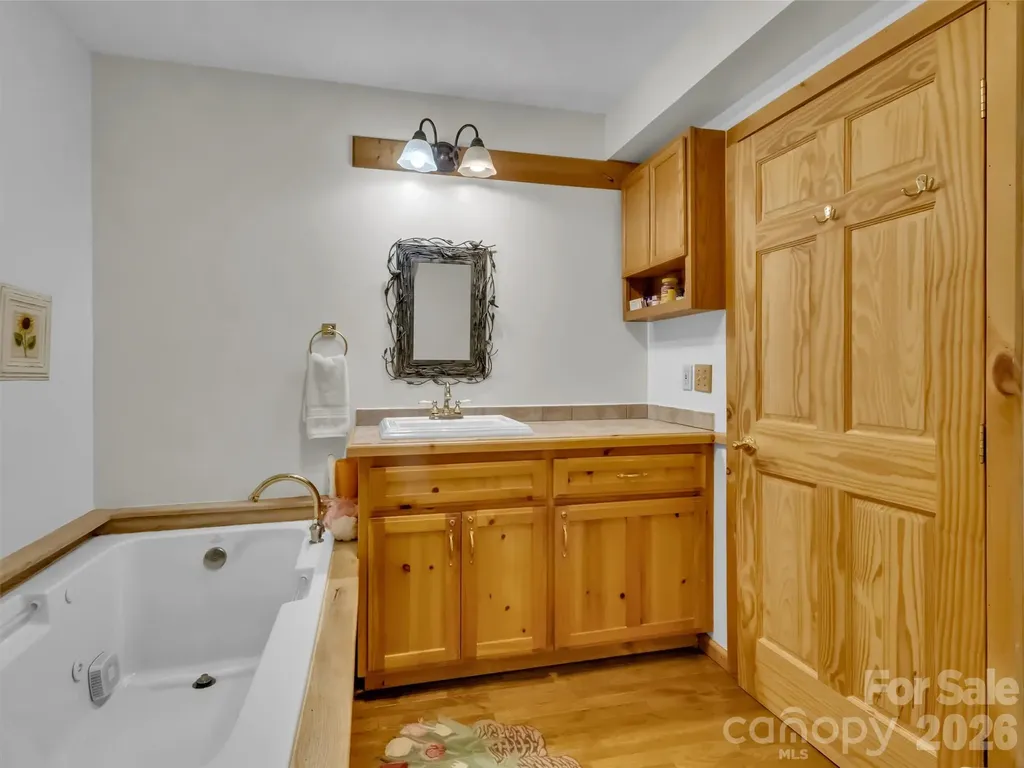 12 Signal Ridge Sylva NC 28779