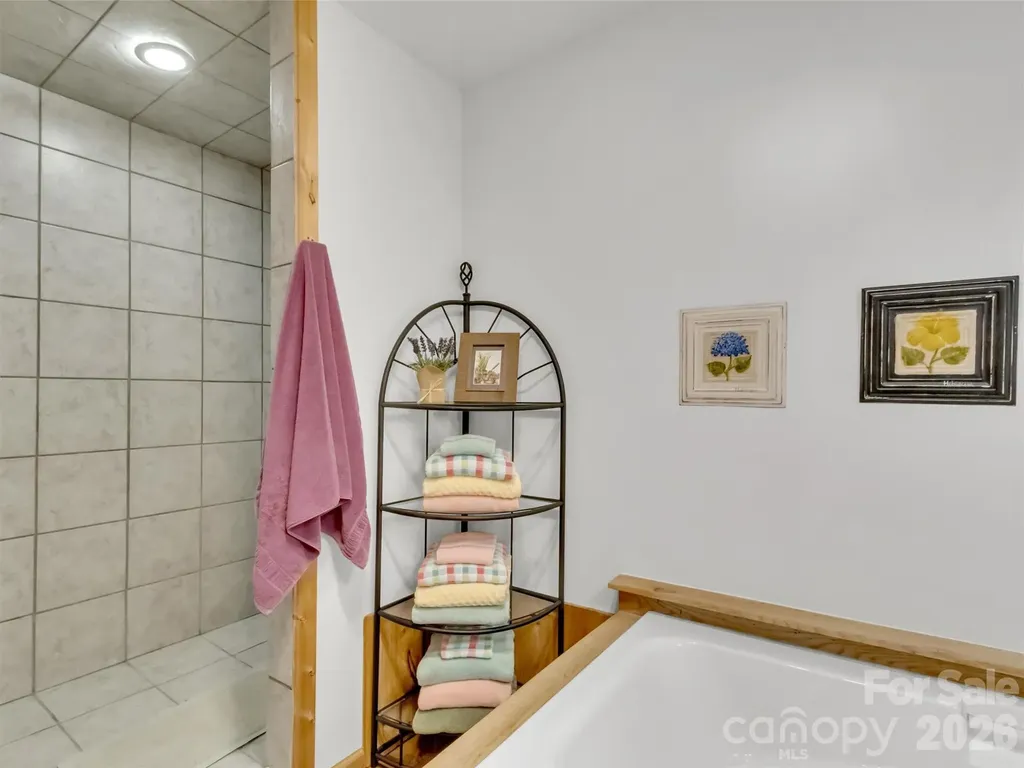 12 Signal Ridge Sylva NC 28779