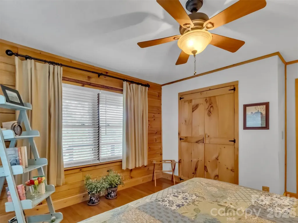 12 Signal Ridge Sylva NC 28779