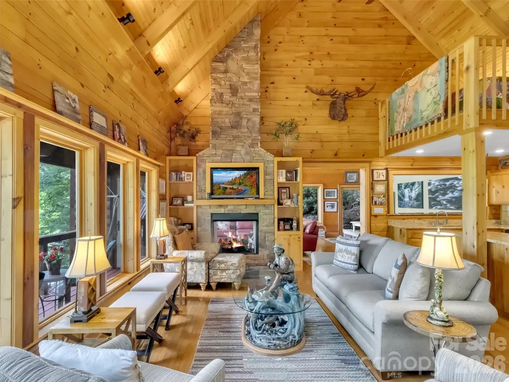 12 Signal Ridge Sylva NC 28779