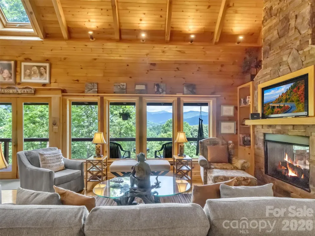12 Signal Ridge Sylva NC 28779