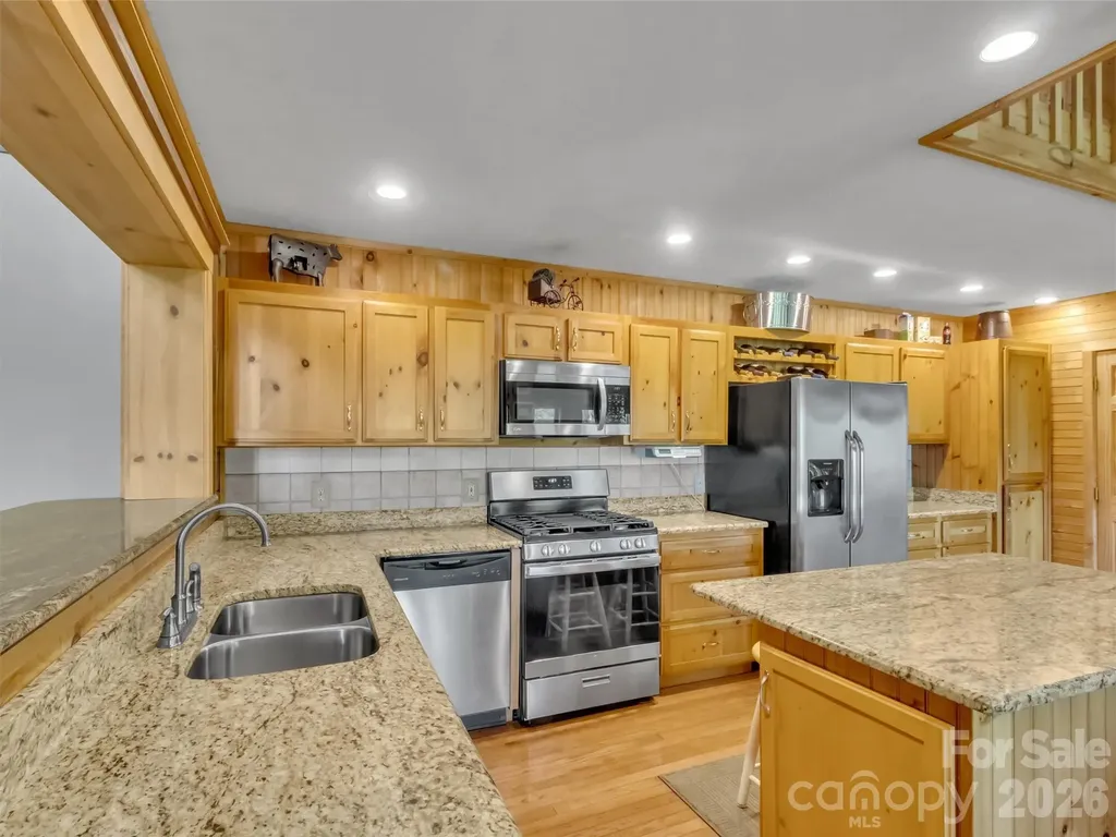 12 Signal Ridge Sylva NC 28779