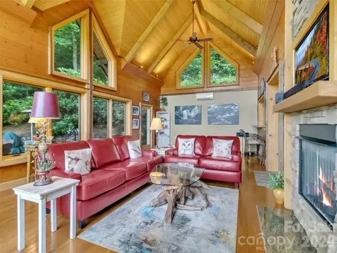 12 Signal Ridge Sylva NC 28779