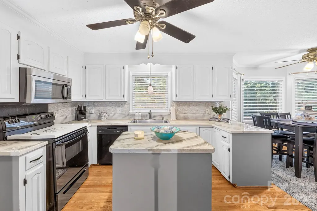 103 Chateau Drive Gastonia NC 28056