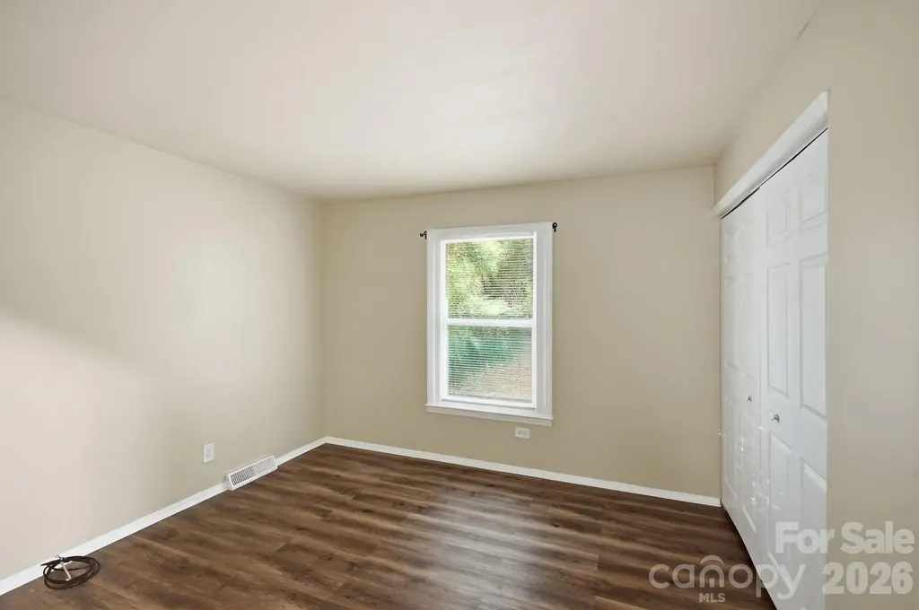 6805 Deanwood Place Charlotte NC 28217