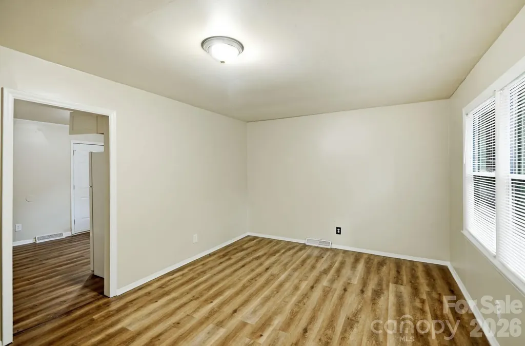 6805 Deanwood Place Charlotte NC 28217
