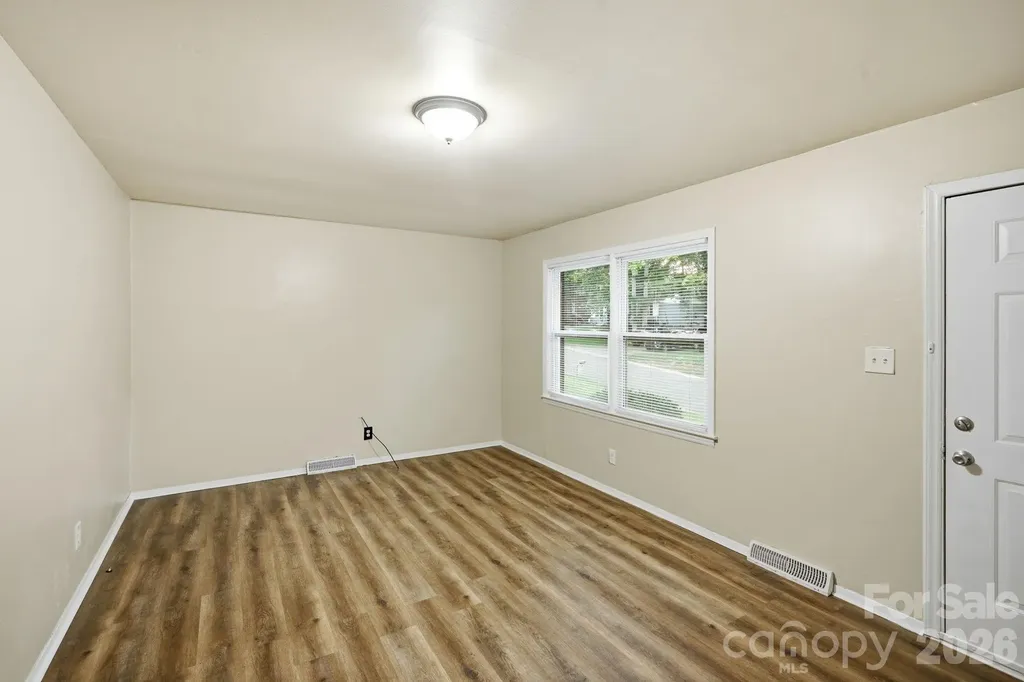 6805 Deanwood Place Charlotte NC 28217