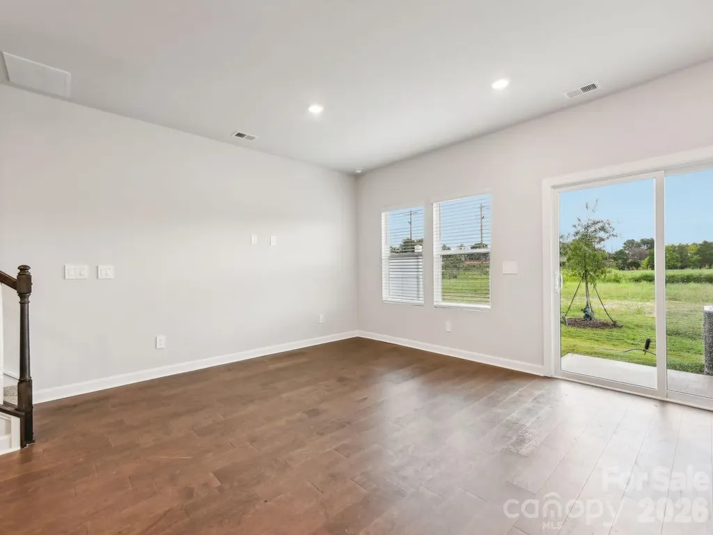 9040 Foggy Brook Loop Charlotte NC 28216