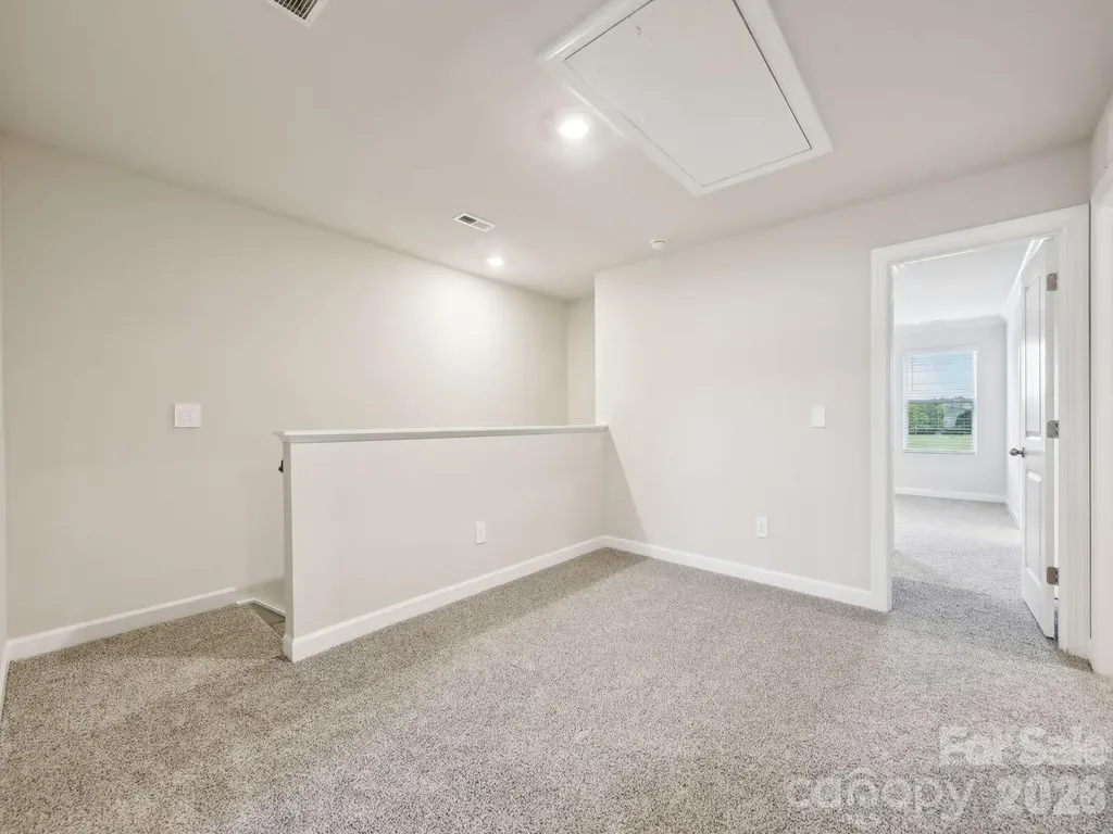 9040 Foggy Brook Loop Charlotte NC 28216